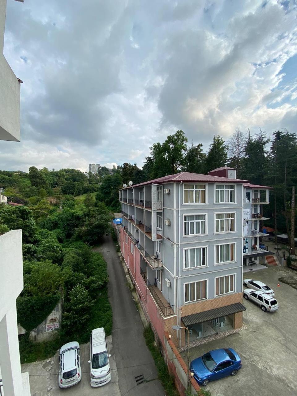 Стильная Квартирка У Моря Batumi Bagian luar foto